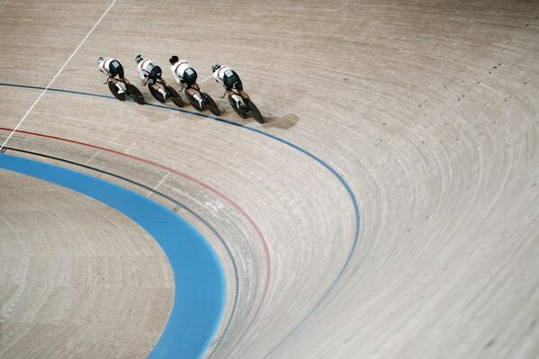 Velodrome cycling outlet